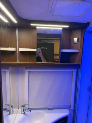 Caravana Fendt literas