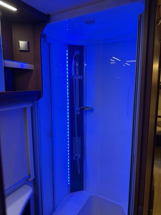 Caravana Fendt literas