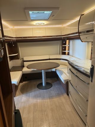 Caravana Fendt literas