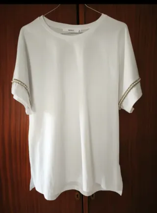 Camiseta ANANY blanca con pedrería