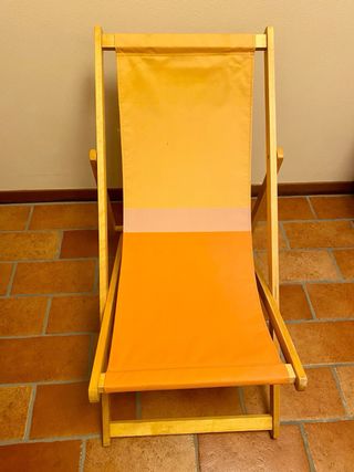 Sdraio in legno e tessuto arancione