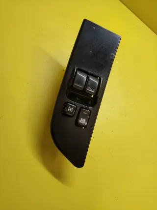 BOTONERA ELEVALUNAS NISSAN TERRANO II 3P