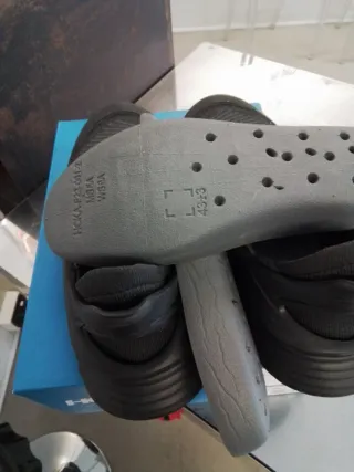 Hoka Restore Scarpe unisex Nero nm.US 36 EU37 1/3