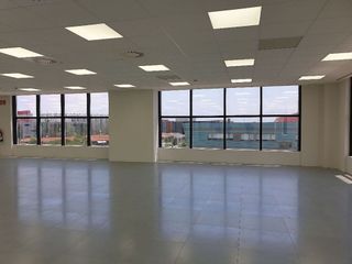 Oficina en alquiler en Zona Industrial en Prat de Llobregat, El
