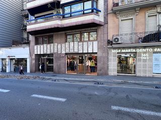 Local comercial en alquiler en Sant Gervasi - Galvany en Barcelona