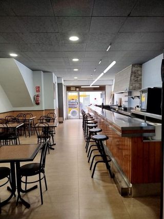 Bar en alquiler en Santa Eulàlia en Hospitalet de Llobregat, L´