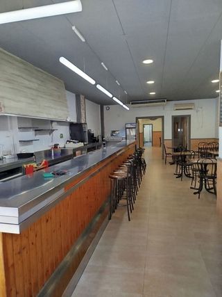 Bar en alquiler en Santa Eulàlia en Hospitalet de Llobregat, L´