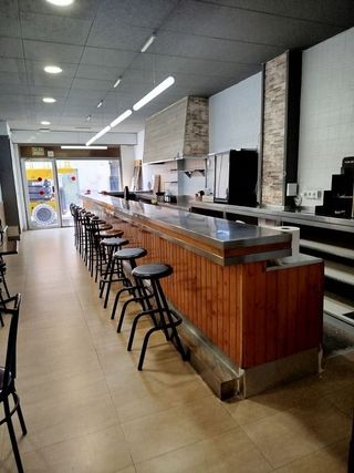 Bar en alquiler en Santa Eulàlia en Hospitalet de Llobregat, L´
