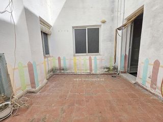 Edificio en venta en Baeza