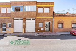 Casa adosada en venta en Plaza de la Luz en Ejido (El)