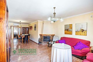 Casa adosada en venta en Plaza de la Luz en Ejido (El)