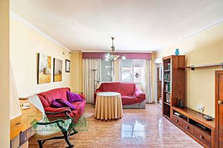 Casa adosada en venta en Plaza de la Luz en Ejido (El)