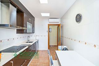 Casa adosada en venta en Plaza de la Luz en Ejido (El)