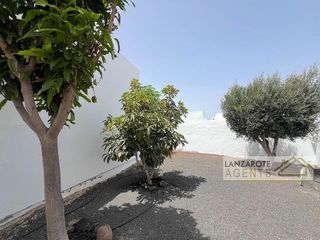 Casa adosada en venta en Playa Blanca en Yaiza
