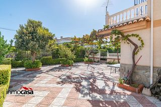 Chalet en venta en Otura