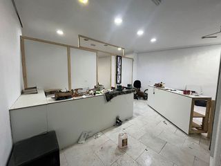 Local comercial en alquiler en Baeza