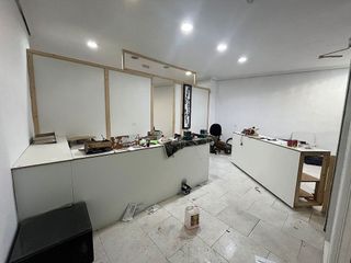 Local comercial en alquiler en Baeza