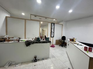 Local comercial en alquiler en Baeza