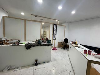 Local comercial en alquiler en Baeza
