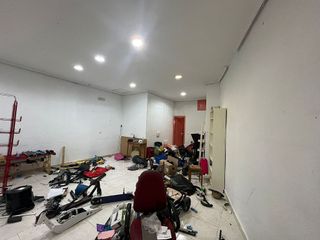 Local comercial en alquiler en Baeza