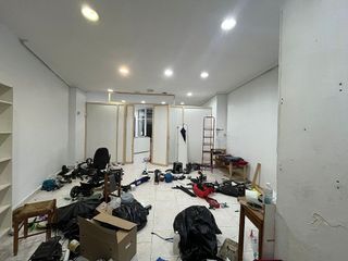 Local comercial en alquiler en Baeza