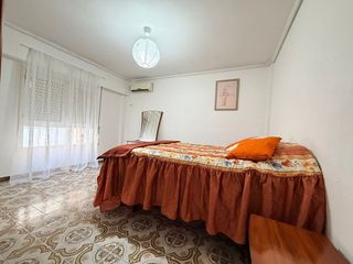 Piso en alquiler en Mercado en Alicante