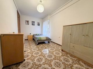 Piso en alquiler en Mercado en Alicante