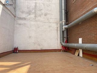 Local comercial en alquiler en San Isidro - Los Almendros en Alcalá de Henares