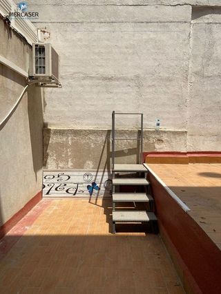 Local comercial en alquiler en San Isidro - Los Almendros en Alcalá de Henares