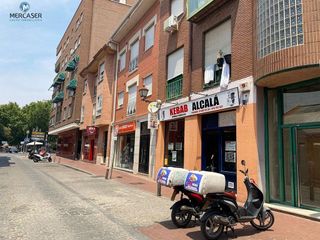 Local comercial en alquiler en San Isidro - Los Almendros en Alcalá de Henares