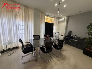 Local comercial en alquiler en Zona Centro en Córdoba