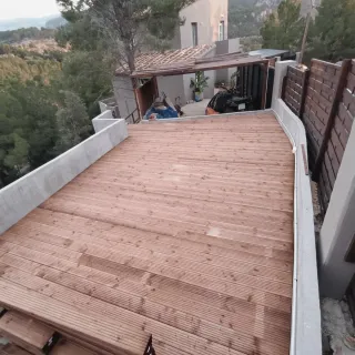 Tarimas de madera para exterior instalador