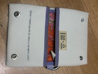 Mini pochette in pelle con anello