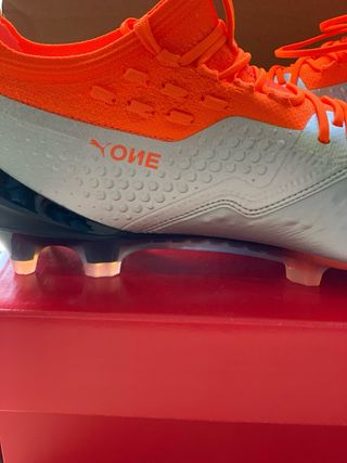 Botas Fútbol Puma ONE 1 Lth FG/AG Talla 42.5