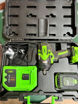 Llave de impacto JBM 1/2 muy poco uso