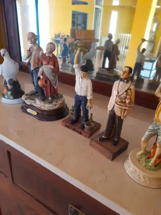 Figuras decorativas vintage - 8 unidades