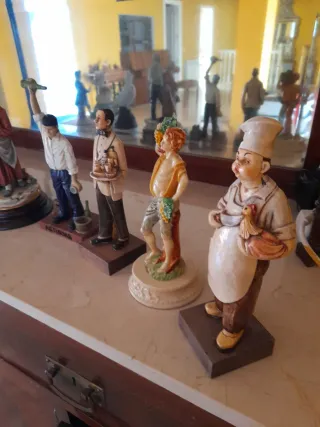 Figuras decorativas vintage - 8 unidades