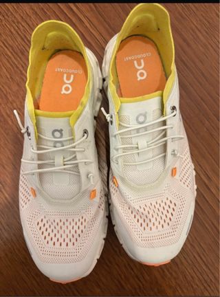 Tênis On Cloud Branco e Amarelo