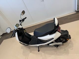 Scooter Eléctrico Blanco  Utrera City