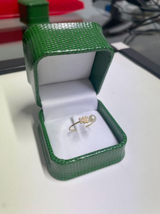 Anillo Oro 18K Circonitas Perla Oso