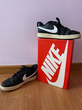 Zapatillas Nike Negras y Blancas