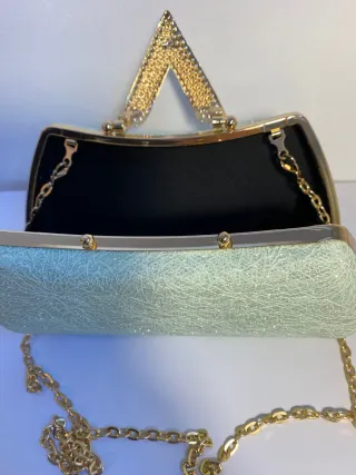 Bolso de fiesta verde y dorado