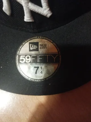 Gorra New Era NY Negra Talla 7 1/4