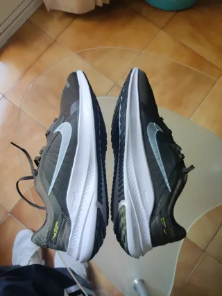 Nike Quest 5 Zapatillas Hombre talla 44