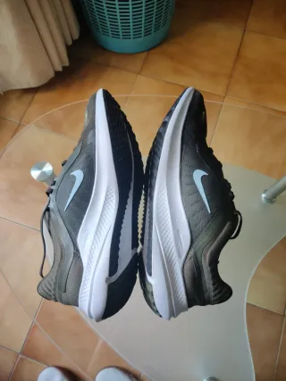 Nike Quest 5 Zapatillas Hombre talla 44