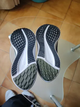 Nike Quest 5 Zapatillas Hombre talla 44