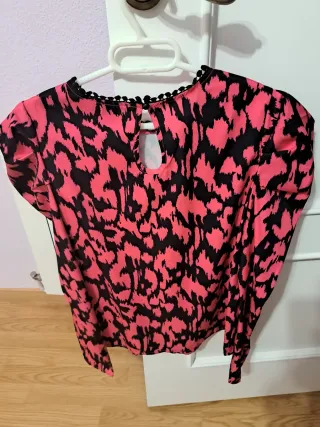 Blusa Shein estampado animal print