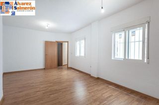 Piso en venta en Motril pueblo en Motril