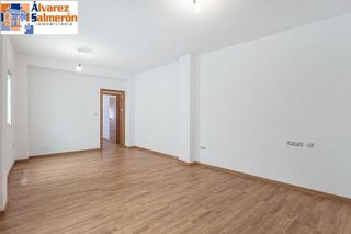 Piso en venta en Motril pueblo en Motril