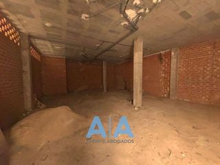 Local comercial en venta en Universidad en Ciudad Real